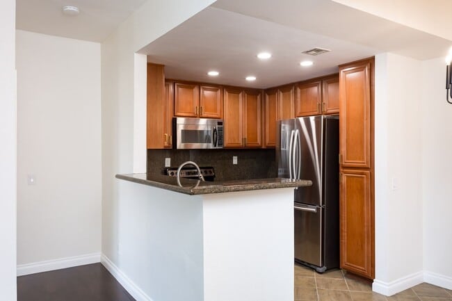 Building Photo - River Colony Condo in Mission Valley East