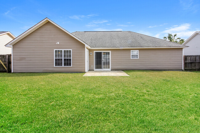 Building Photo - Comfortable Myrtle Beach Home