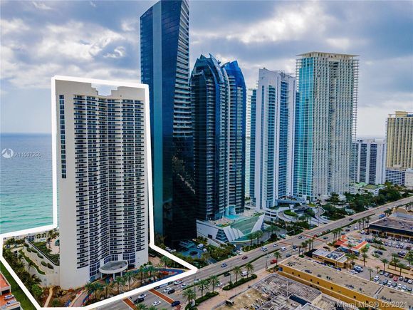 Building Photo - 17201 Collins Ave