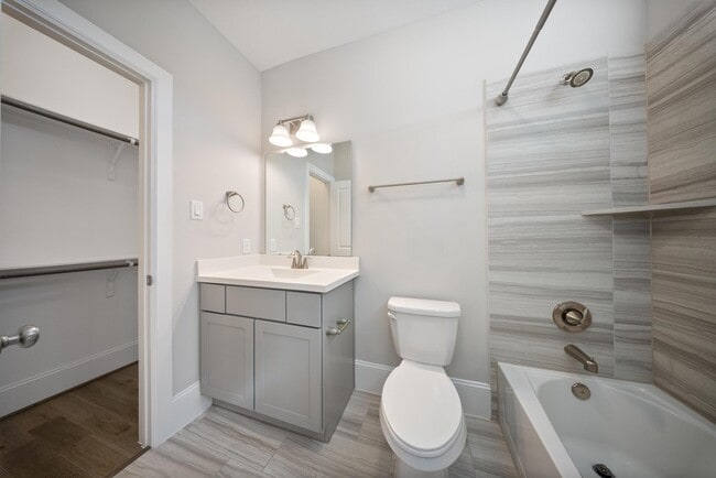 Building Photo - 6755 Highclere Manor Ln