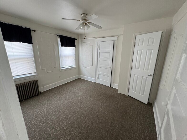 Main bedroom, shown from entrance - 306 W Camplain Rd