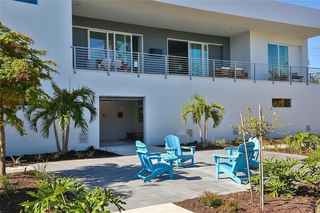 Building Photo - 3939 Higel Ave