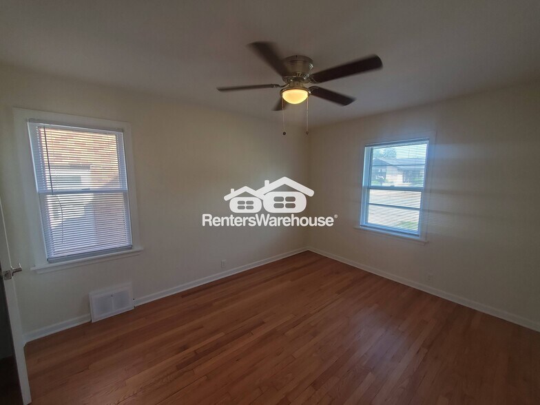 Building Photo - 7509 W Burleigh St