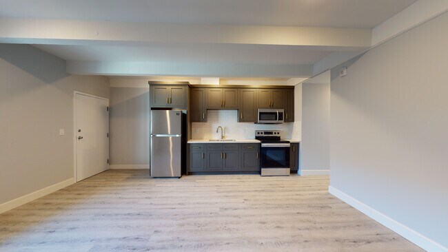 Building Photo - 730 S Serrano Ave