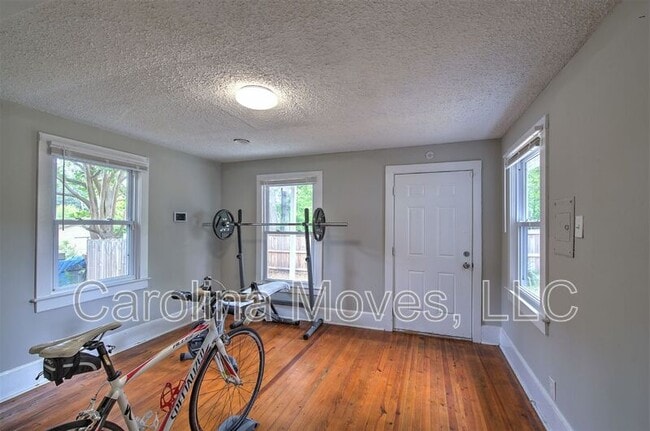 Building Photo - 20 8th Ave