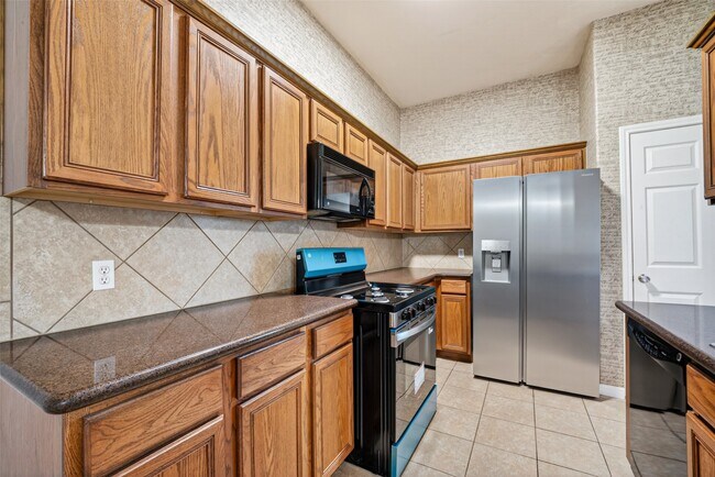 Building Photo - 2346 Bermuda Shores Dr