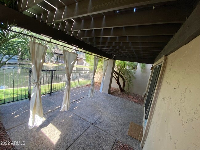 Building Photo - 2312 W Lindner Ave