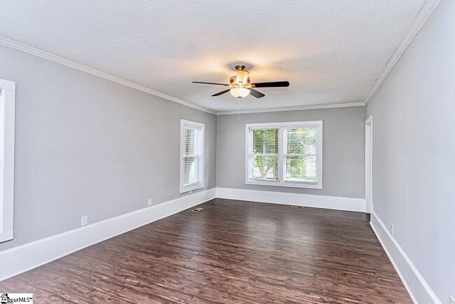 Building Photo - 208 Brookdale Ave