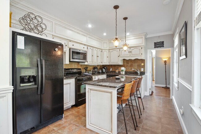 Building Photo - 829 Cinnaminson Ave