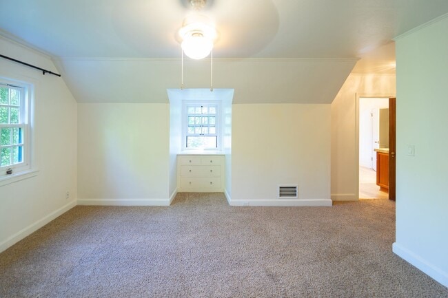 Building Photo - Luxurious Portland Heights home tucked away on a private street on nearly half an acre.