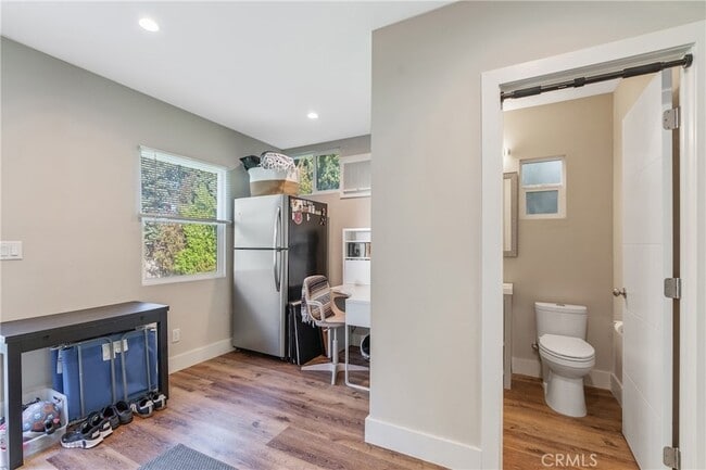 Building Photo - 8034 Airlane Ave