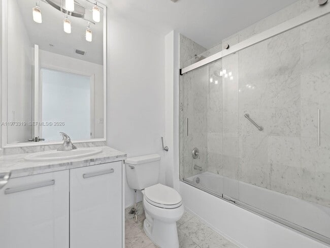 Building Photo - 253 NE 2nd St