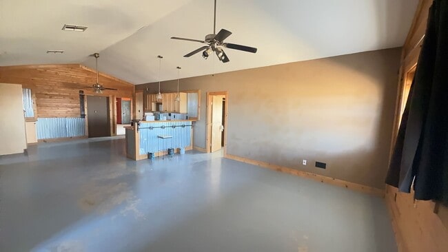 Building Photo - 3 bedroom 2 bathroom Barn dominium on 10 acres! First Month's Free!!