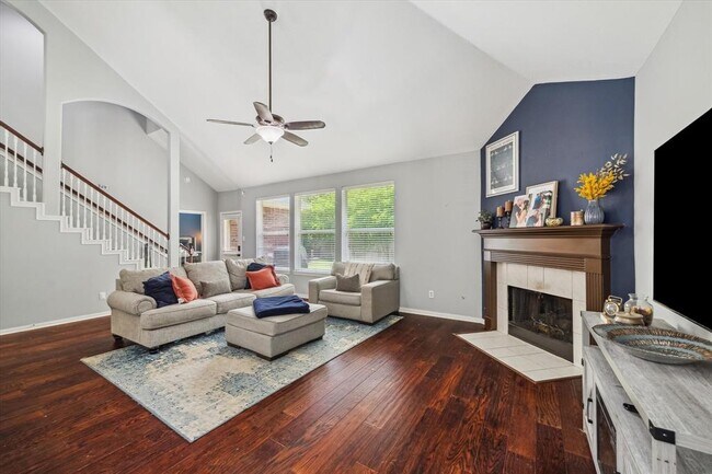 Building Photo - 20611 Carmine Oak Ct