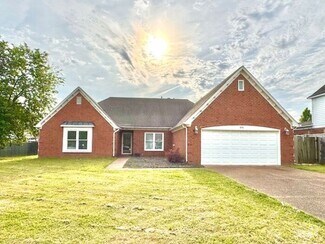 Building Photo - Open House, Friday , May 16 2025 1 PM to 4 PM