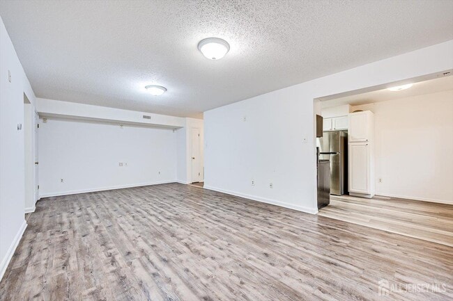 Building Photo - 1116 Edison Glen Terrace