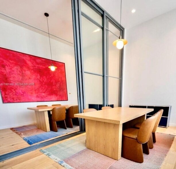 Building Photo - 11 NE 6th St