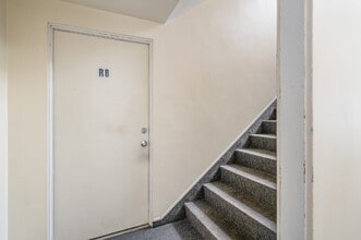 Building Photo - Cozy Efficiency Apartment in Midland $800 per Month Utilities included!