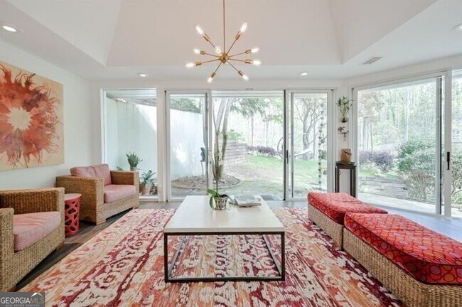 Building Photo - 625 Idlewood Dr NW