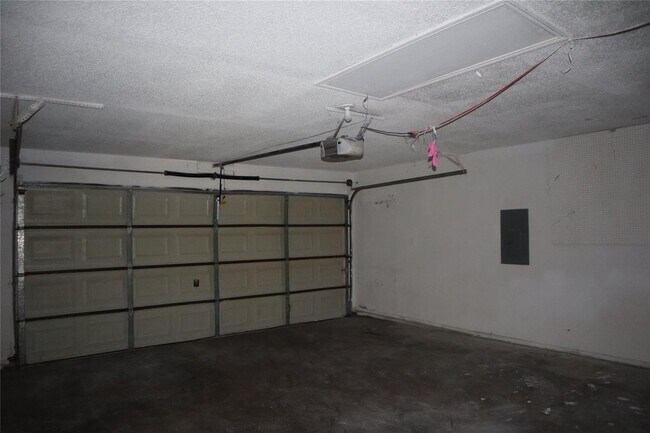 Building Photo - 2731 Eagle Pass