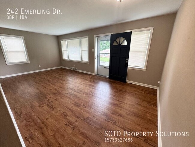 Building Photo - 242 Emerling Dr