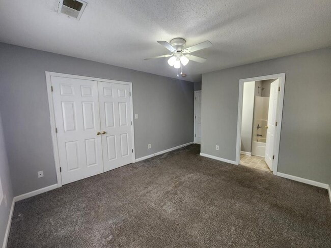 Building Photo - 111 Maddux Ln