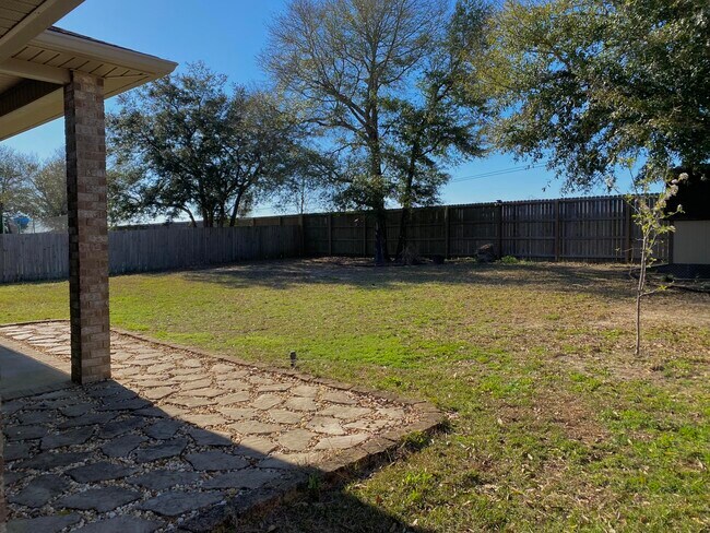 Building Photo - 8544 Holley Hills Cir