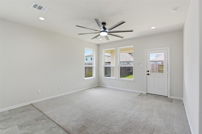 Building Photo - 13201 Leisure Cove Dr