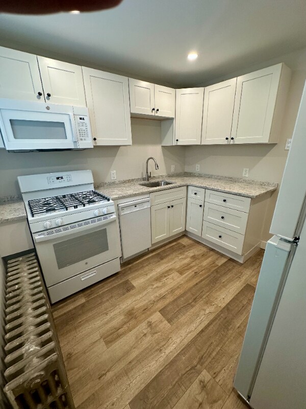 Building Photo - 2750 E Pacific St