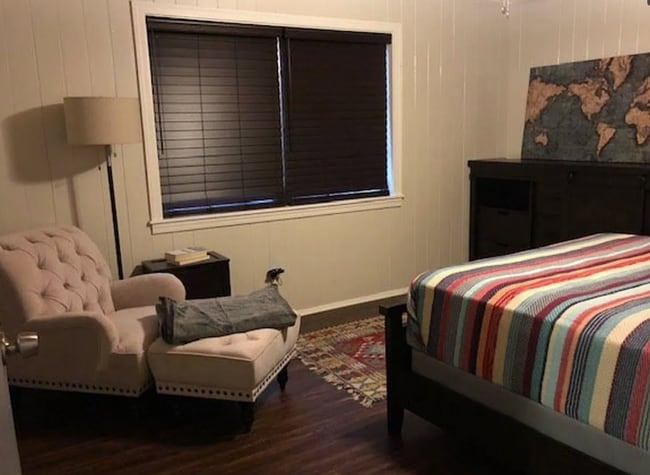 Building Photo - Spacious 3-Bedroom Brick Home with Firepla...