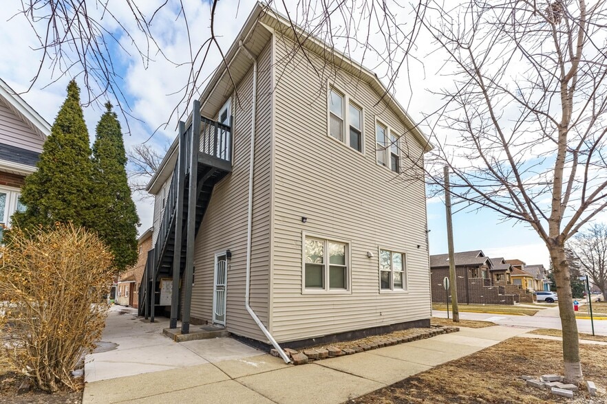 Building Photo - 4343 Wisconsin Ave