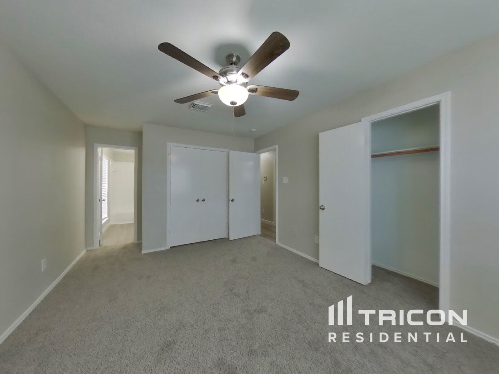 Building Photo - 1824 Old Creek Dr