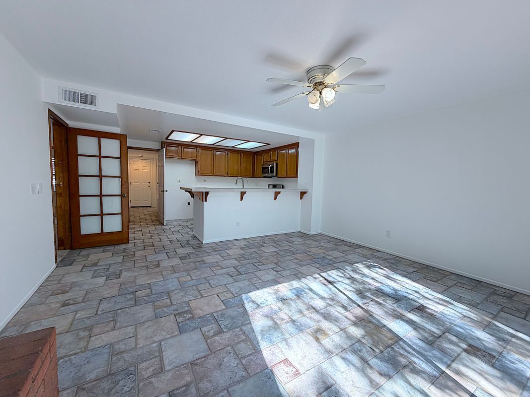 Building Photo - 1548 Vallecito