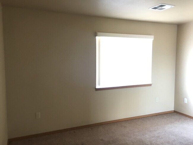 Building Photo - NE Timberlake