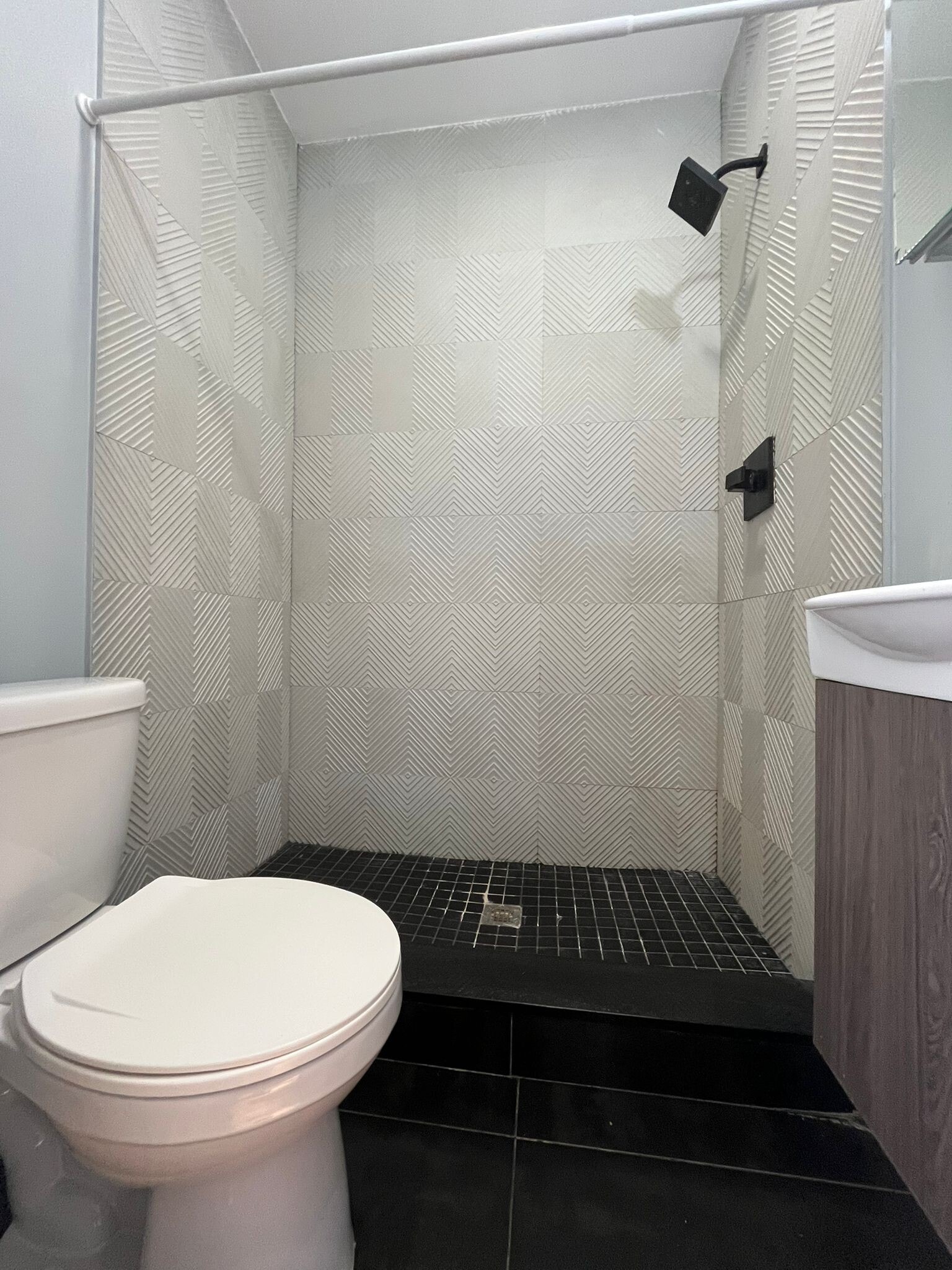 Building Photo - 113 Duncan Ave