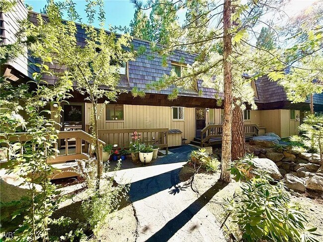 Building Photo - High Sierra