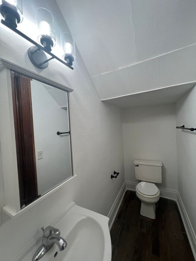 Building Photo - Click the “Apply Now” button or email wapmrentals@gmail.com for a prompt response.