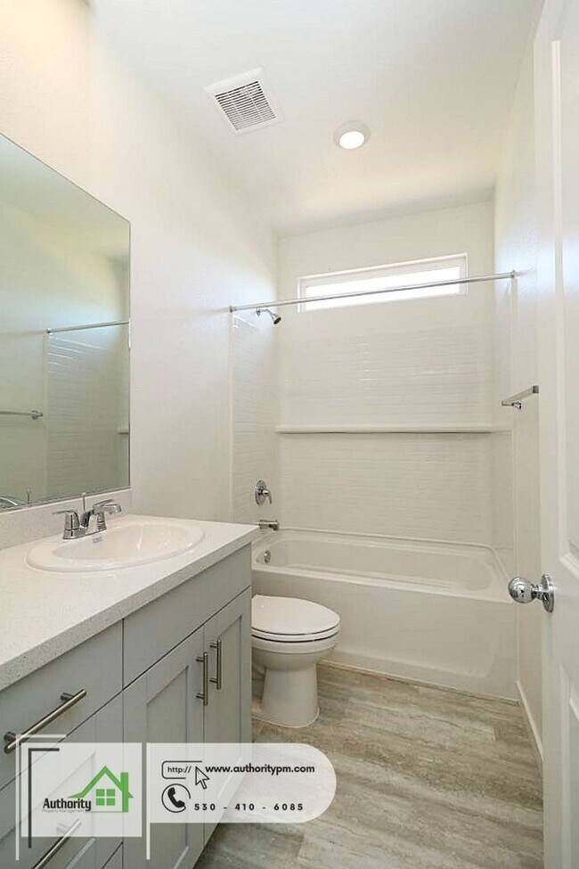 Building Photo - 3012 Legend Ln