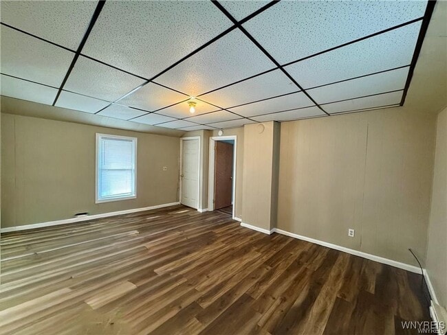 Building Photo - 341 South Ave