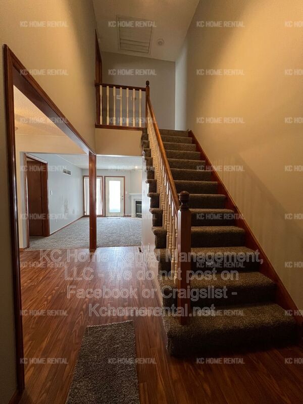 Building Photo - 8002 NW 79th Pl