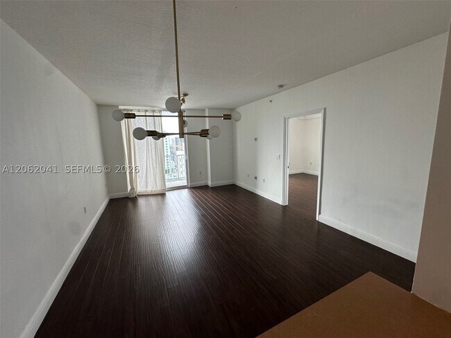 Building Photo - 1250 S Miami Ave