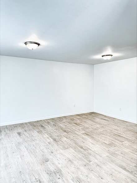 Building Photo - Spanish Lake Apartments