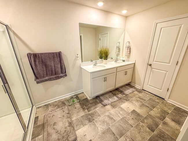 Building Photo - 4410 Remington Ave