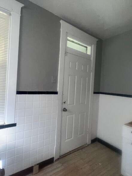 Building Photo - 7113 Beulah Ave
