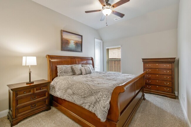 Building Photo - 12883 Possum Kingdom Dr