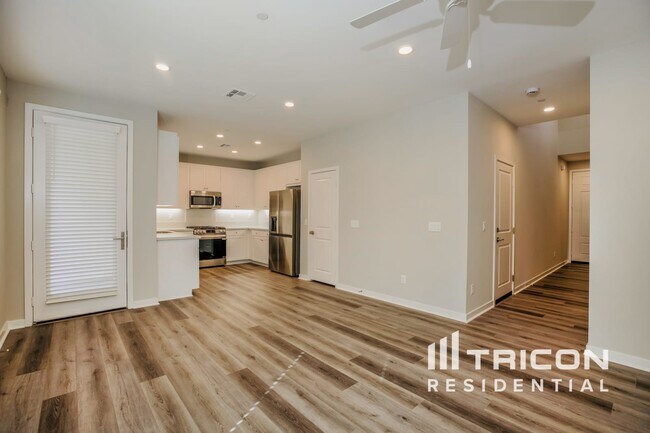 Building Photo - 31714 Luther Dr