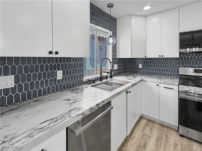 Building Photo - 8977 Paige Rene Ct