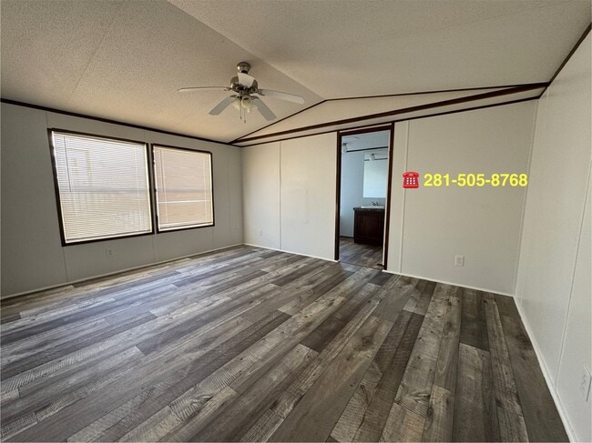 Building Photo - 16206 Wood Dr