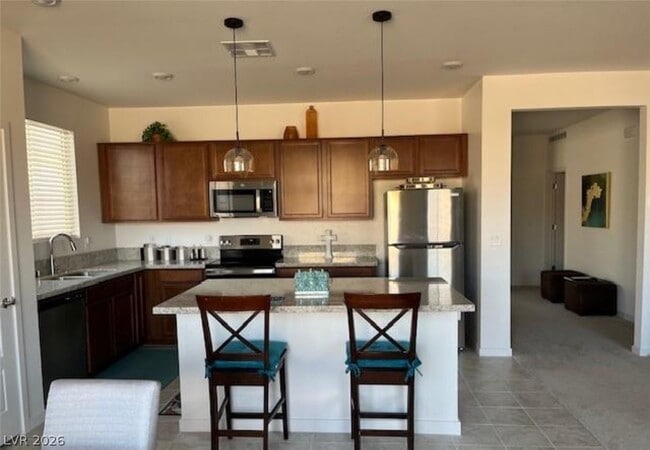 Building Photo - 5980 E Drosetta Ave