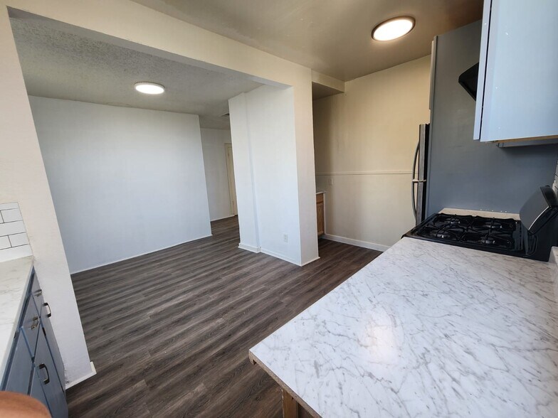 Kitchen/Living Room - 544 Grant St